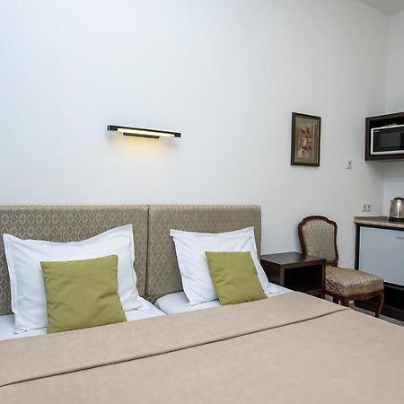 Apart Hotel Gh Тбилиси Экстерьер фото