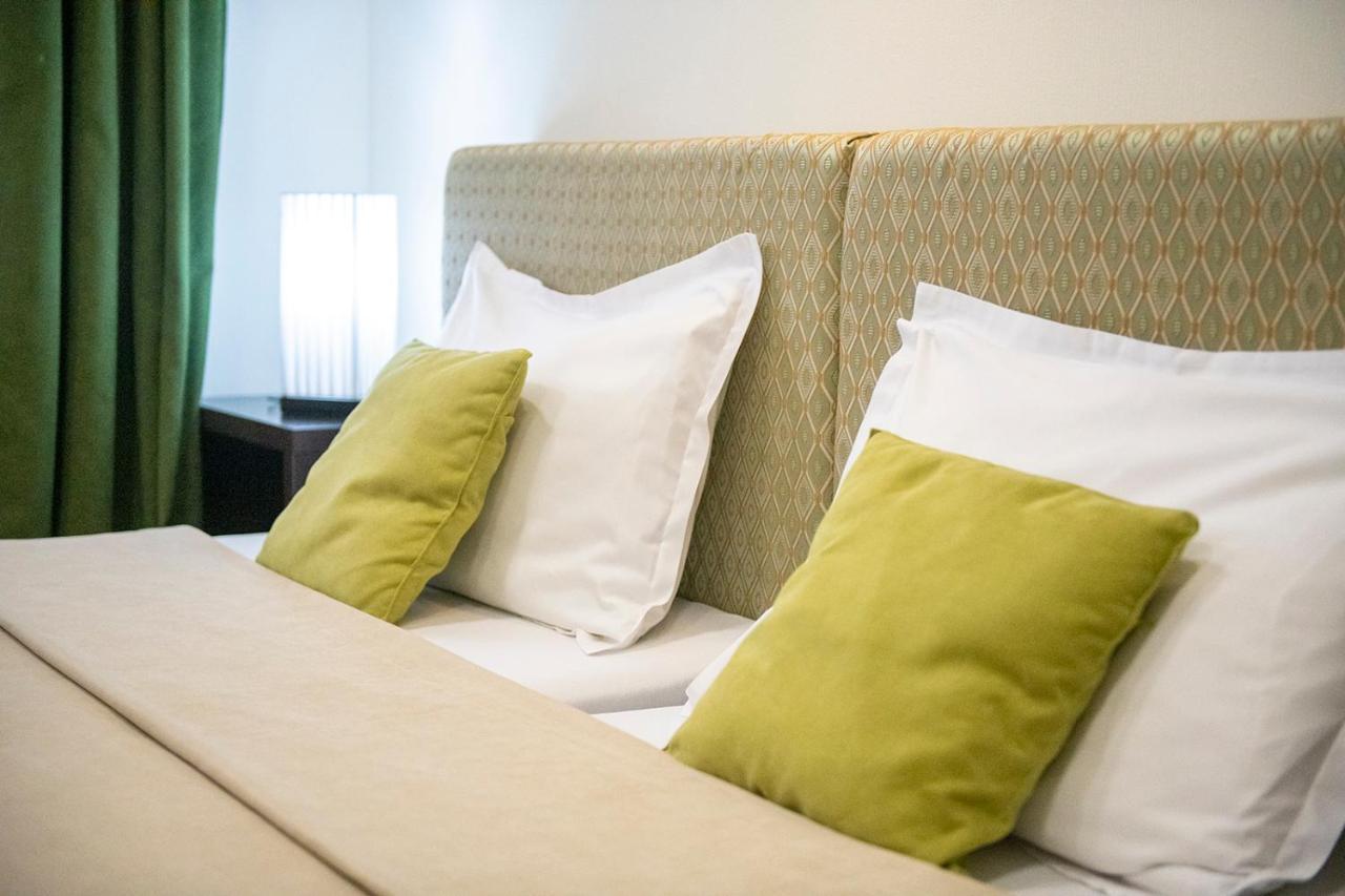 Apart Hotel Gh Тбилиси Экстерьер фото