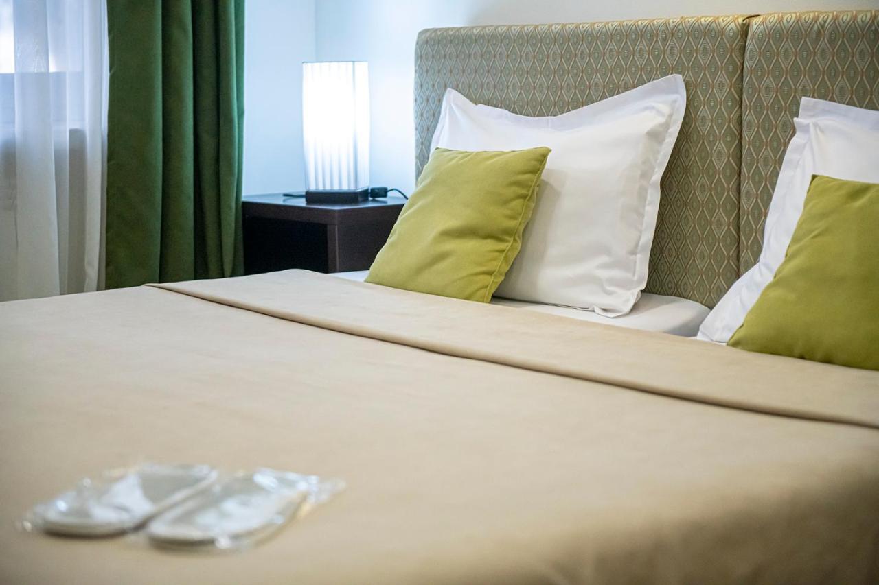 Apart Hotel Gh Тбилиси Экстерьер фото