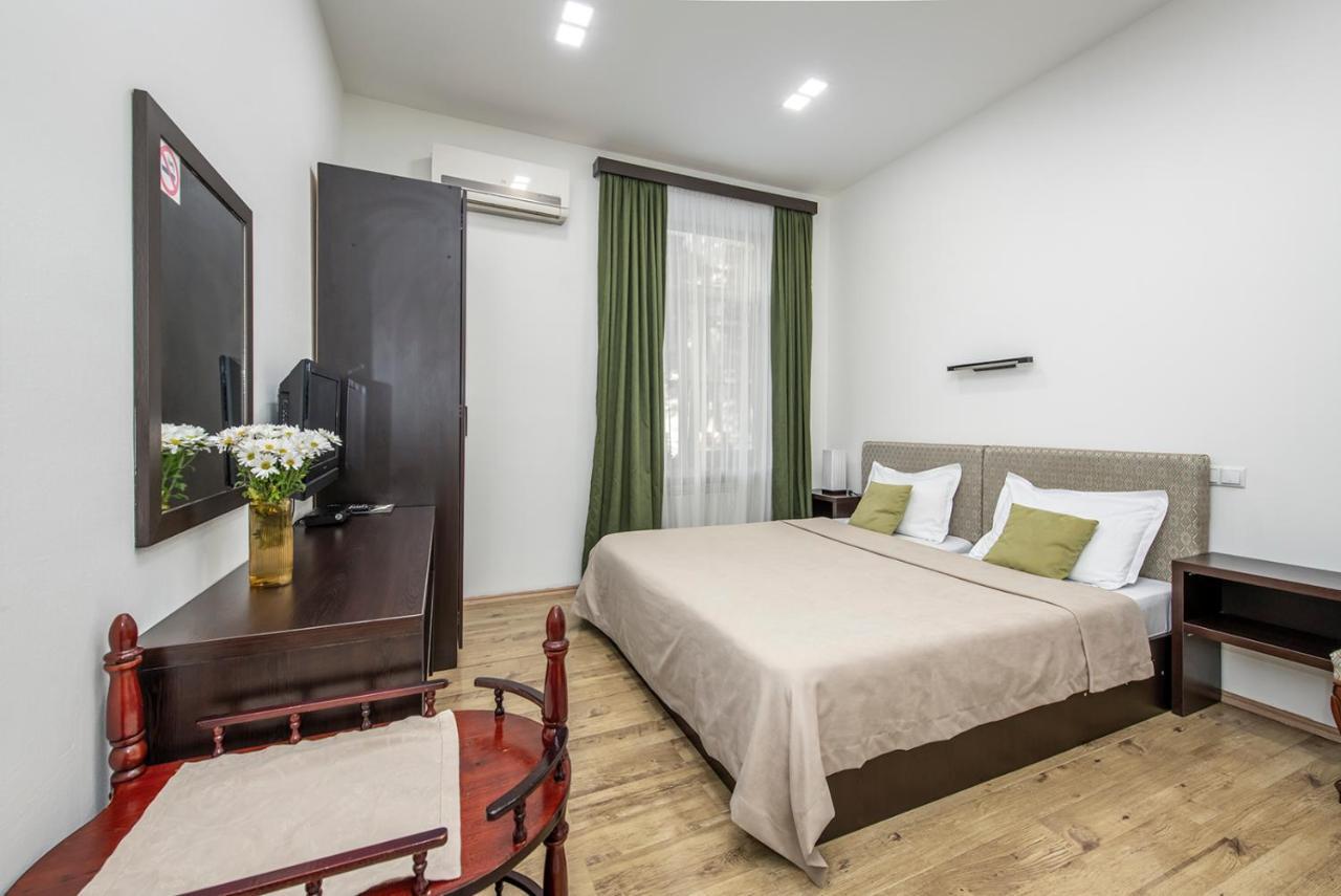 Apart Hotel Gh Тбилиси Экстерьер фото