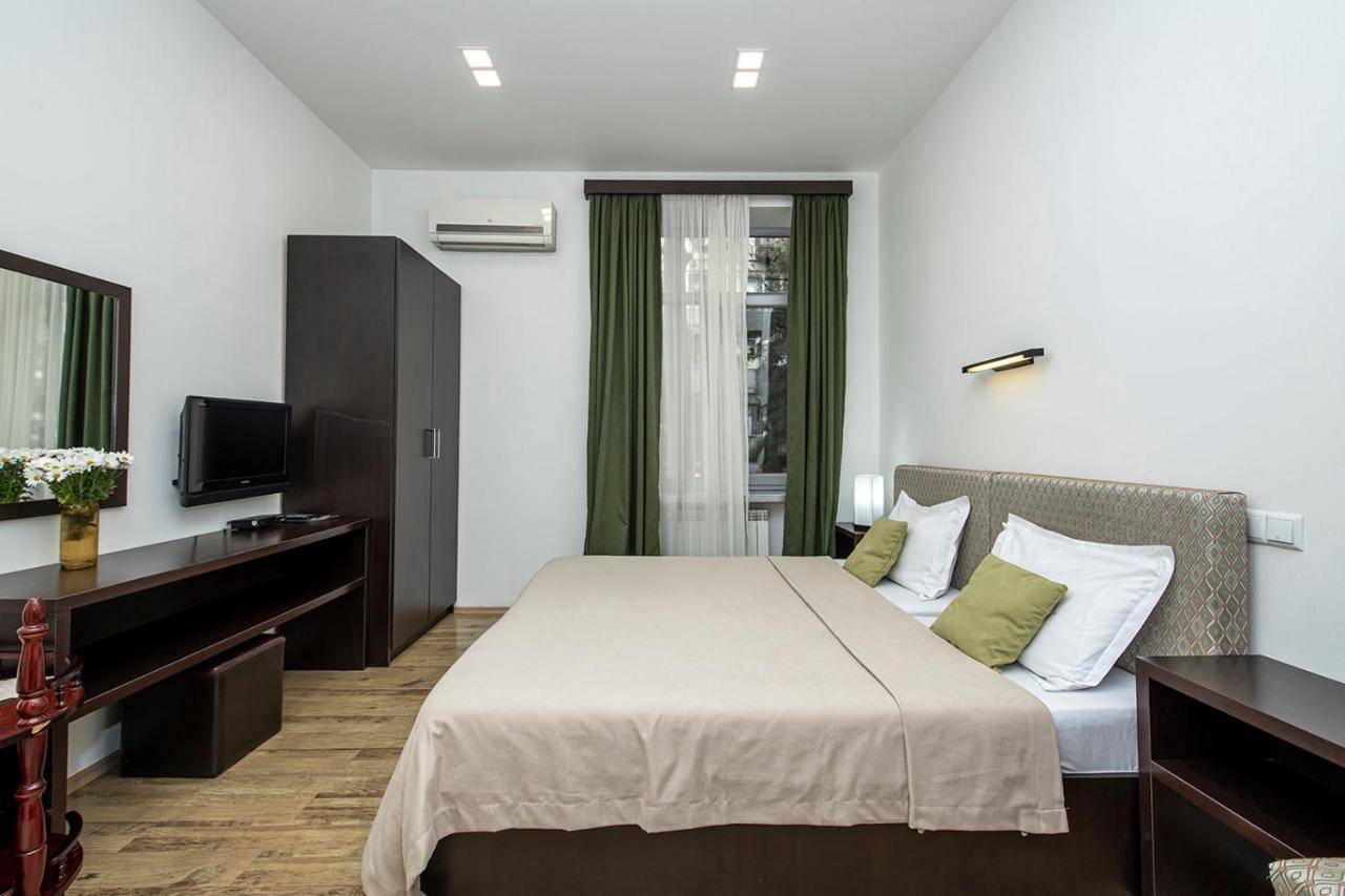 Apart Hotel Gh Тбилиси Экстерьер фото